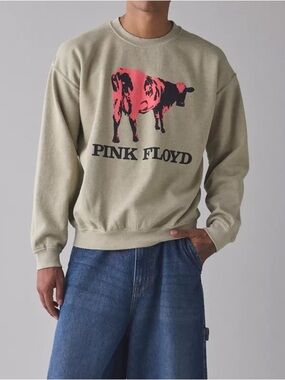 NWOT Urban Outfitters Pink Floyd Cow Graphic Crew Neck Sweatshirt Size Large